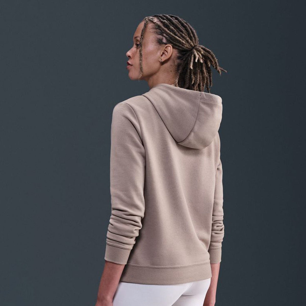 Nike Sportswear Club Fleece Women's Pullover Hoodie Color: Black/White Size: S (46)