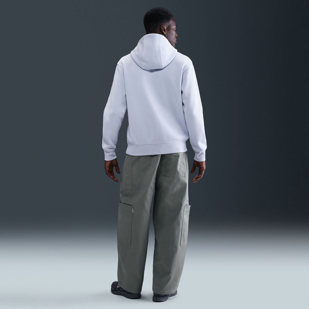 Nike Club Men's Fleece Pullover Hoodie Color: Ghost Size: L