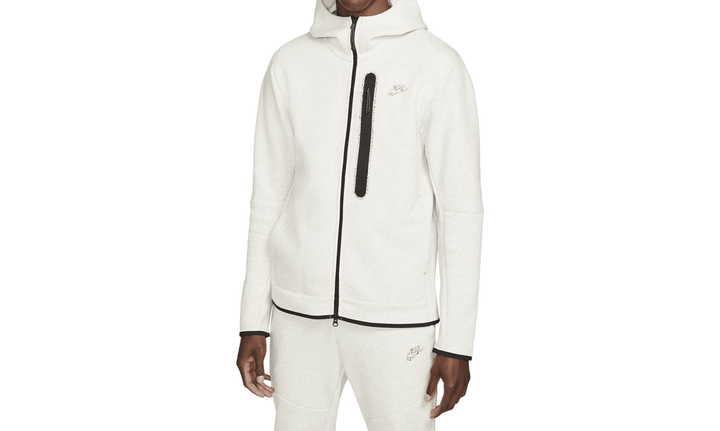 NIKE MENS NSW Tech Fleece Full-Zip Hoodie DD4688 100 DD4688 100 from Stadium Goods