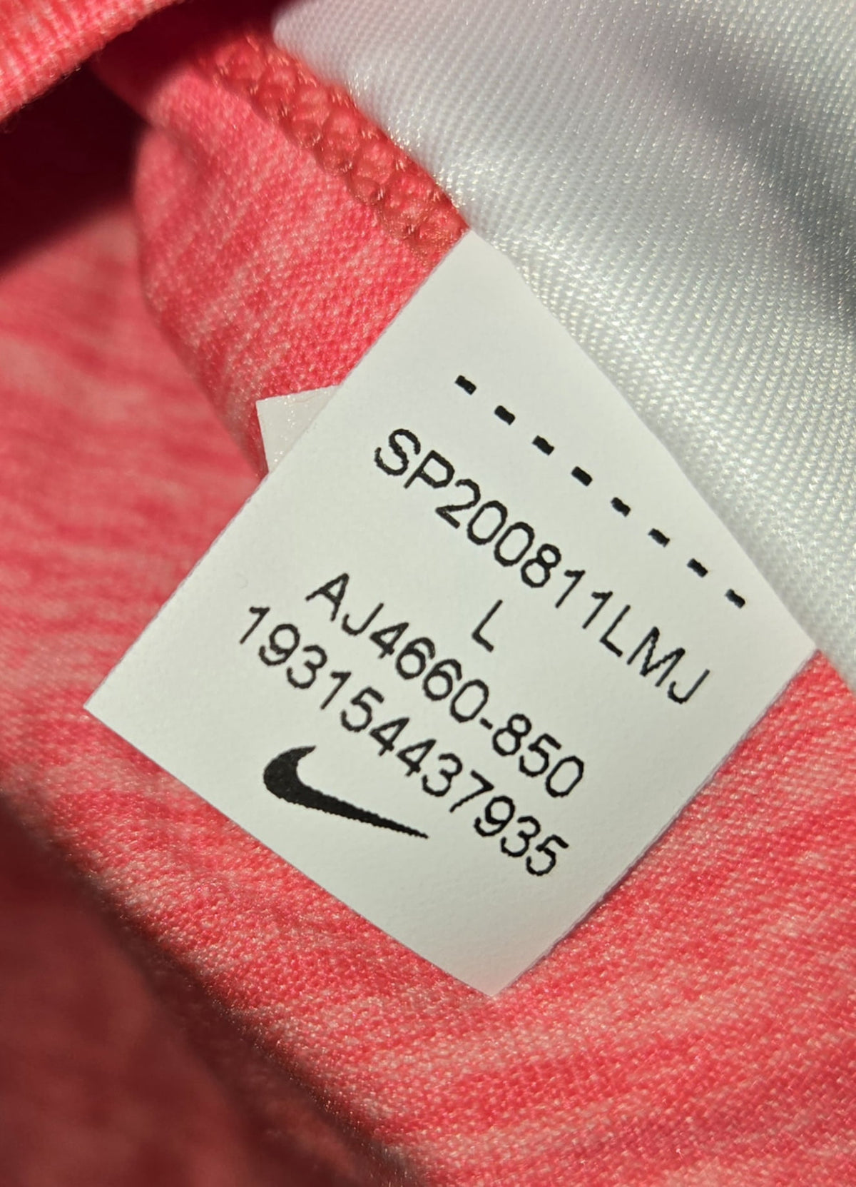 BRANDED WOMENS SIZE L NEON PEACH LONG SLEEVED ATHLETIC PULLOVER NIKE AJ4660-850